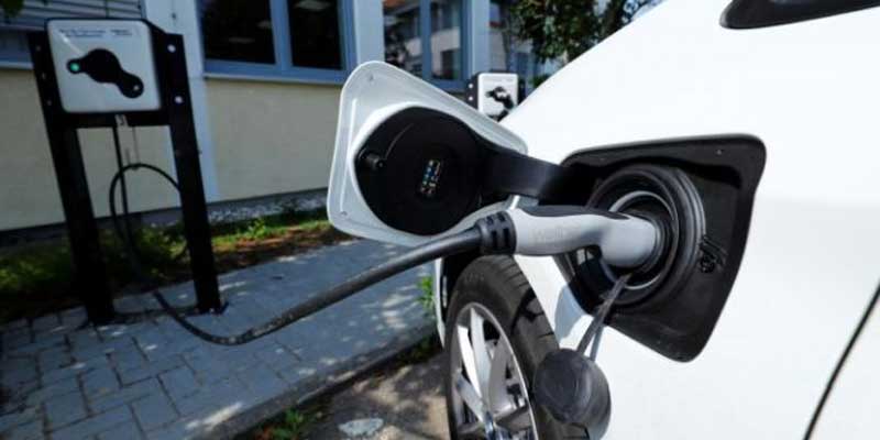 TN set to attract Rs 50,000 cr investments, generate 150,000 jobs in EV sector by 2025