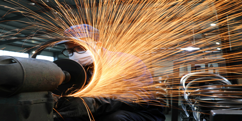 Stimulus policies ‘improve outlook for China’s manufacturing output’