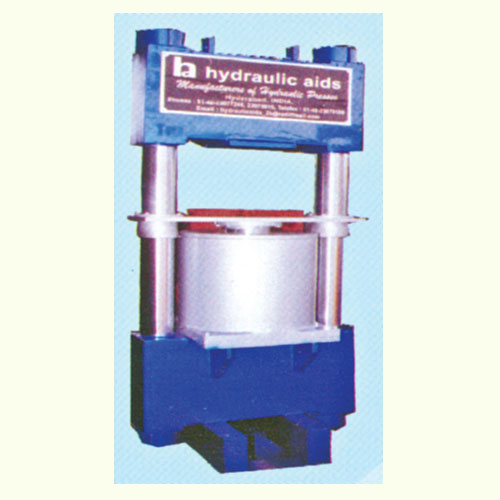 Hydraulic Press, 300 Tonnes