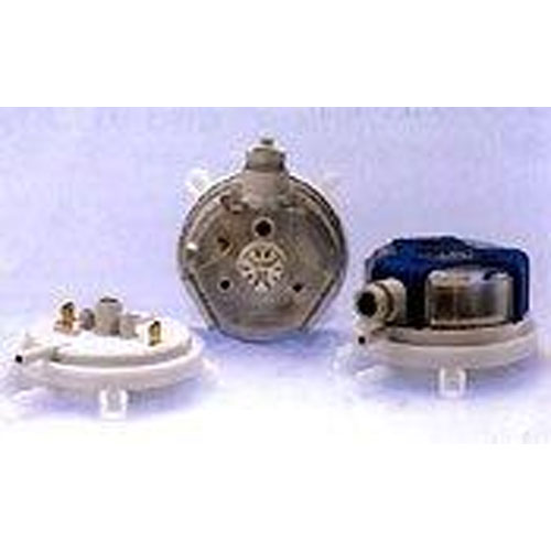 Air differential pressure switch