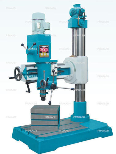 Radial Drill Machine With Fine Feed	